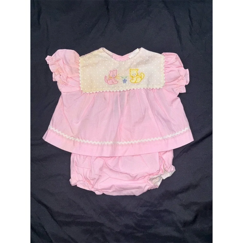 Carriage Boutique Cradle Togs Cats Baby Girls Pink Dress Top‎ Bloomers 60's 70's
